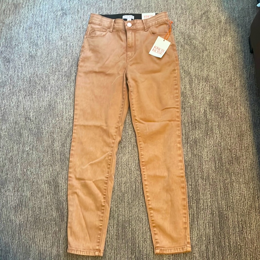 Never been worn Knox rose skinny jeans